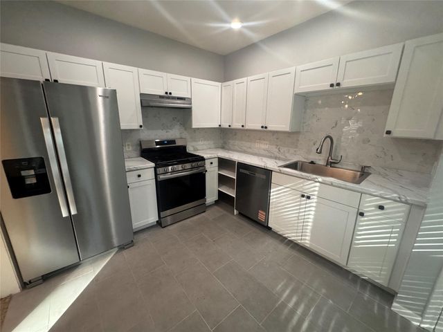 16911 Tranquil Drive, Sugar Land, TX 77498