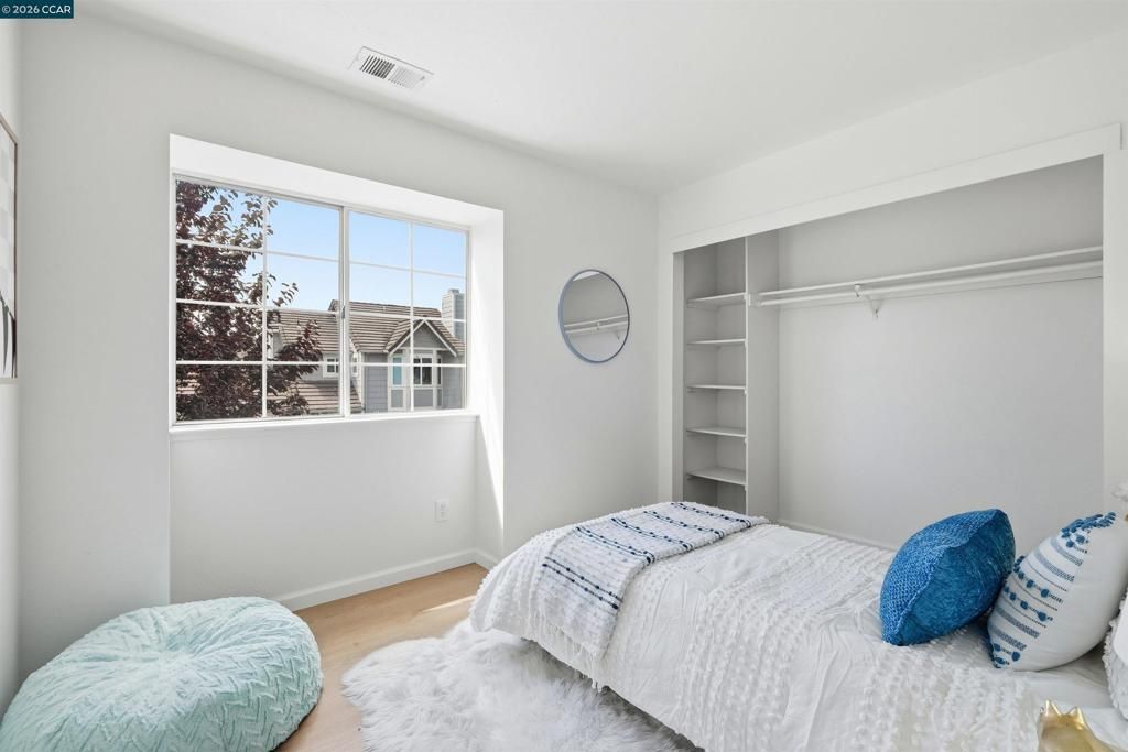 Image 27 of property listing at 366 Sunnyslope Dr, Fremont, CA 94536