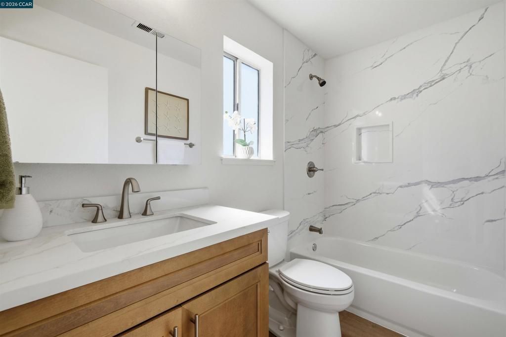 Image 28 of property listing at 366 Sunnyslope Dr, Fremont, CA 94536