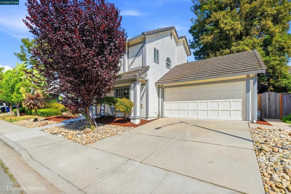 Image 3 of property listing at 366 Sunnyslope Dr, Fremont, CA 94536