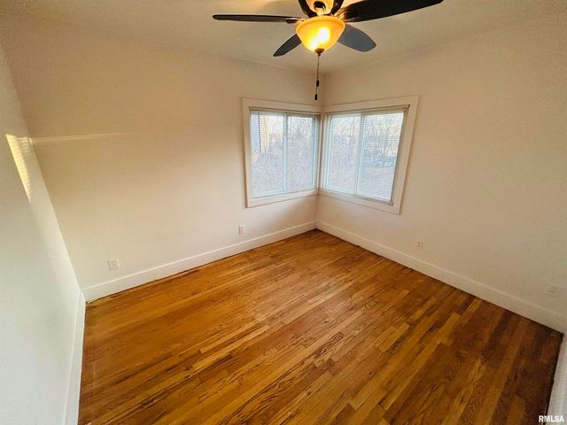 2401 PROSPECT Avenue, Clinton, IA 52732