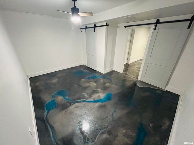 2401 PROSPECT Avenue, Clinton, IA 52732