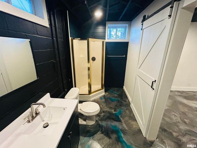 2401 PROSPECT Avenue, Clinton, IA 52732