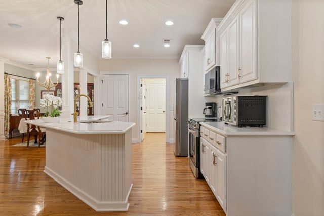 158 Tara Ln, Goodlettsville, TN 37072