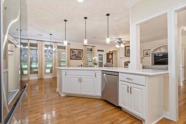 158 Tara Ln, Goodlettsville, TN 37072