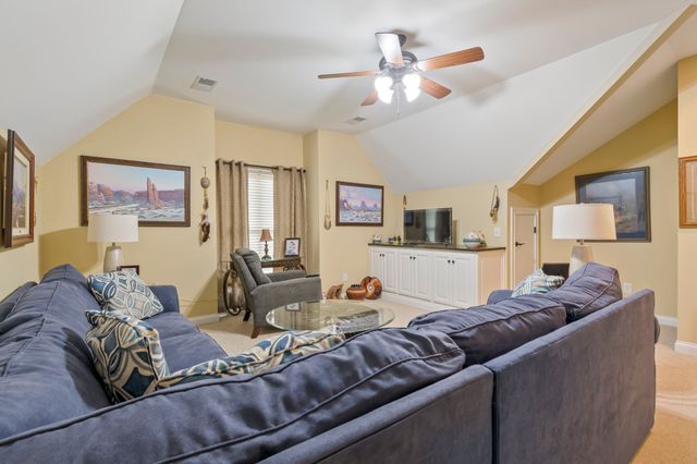 158 Tara Ln, Goodlettsville, TN 37072