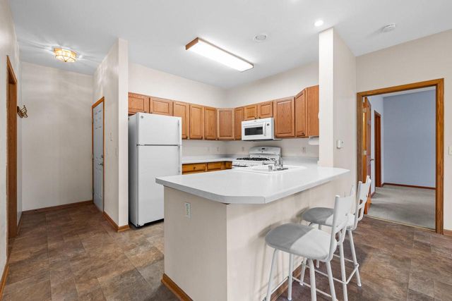 N55W17164 Ravenwood DRIVE, Menomonee Falls, WI 53051