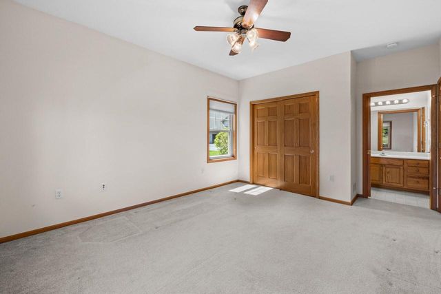 N55W17164 Ravenwood DRIVE, Menomonee Falls, WI 53051