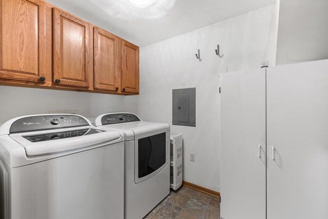 N55W17164 Ravenwood DRIVE, Menomonee Falls, WI 53051