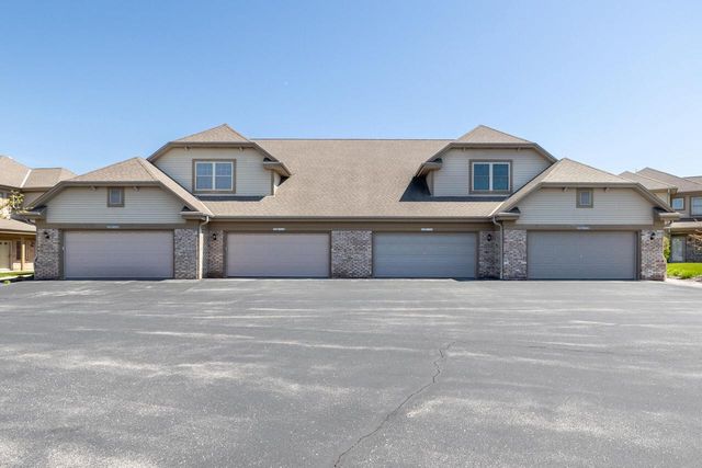 N55W17164 Ravenwood DRIVE, Menomonee Falls, WI 53051