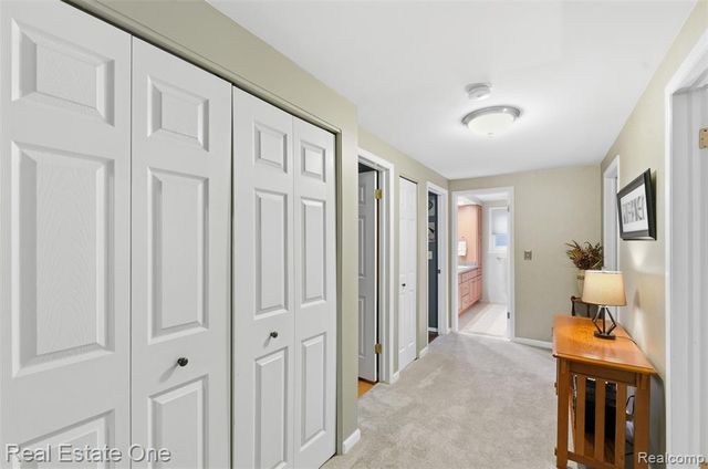 2327 Hillcrescent Drive, Troy, MI 48085