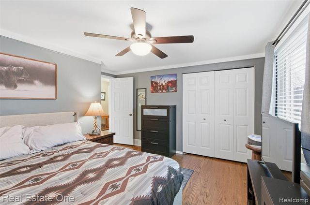 2327 Hillcrescent Drive, Troy, MI 48085