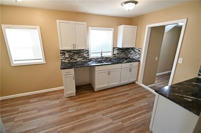 11505 Grandview Road, Kansas City, MO 64137