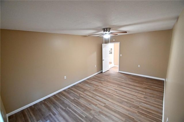 11505 Grandview Road, Kansas City, MO 64137