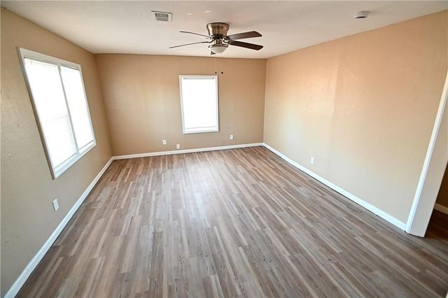 11505 Grandview Road, Kansas City, MO 64137