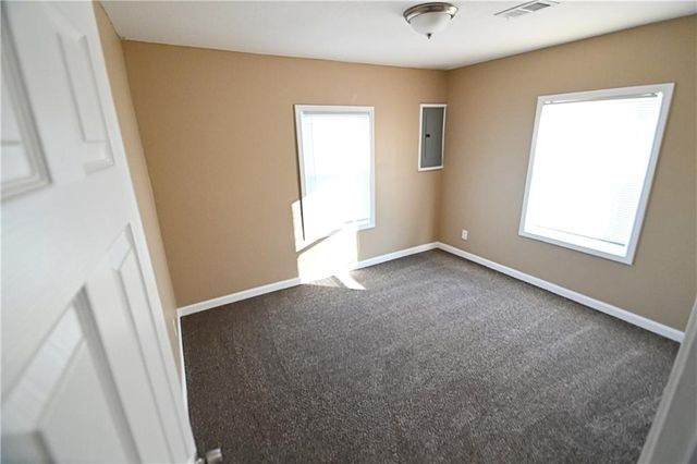 11505 Grandview Road, Kansas City, MO 64137