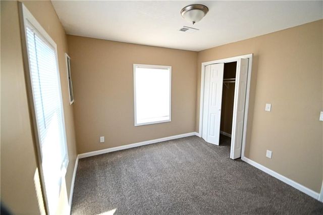 11505 Grandview Road, Kansas City, MO 64137