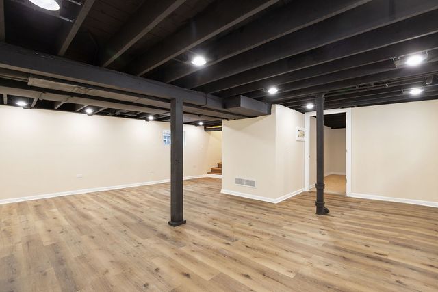 1018 S 10th Avenue, Maywood, IL 60153