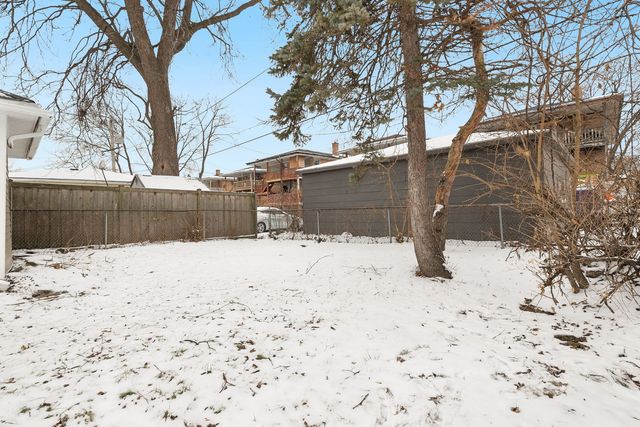 1018 S 10th Avenue, Maywood, IL 60153