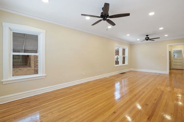 1018 S 10th Avenue, Maywood, IL 60153