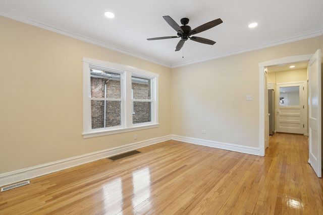 1018 S 10th Avenue, Maywood, IL 60153