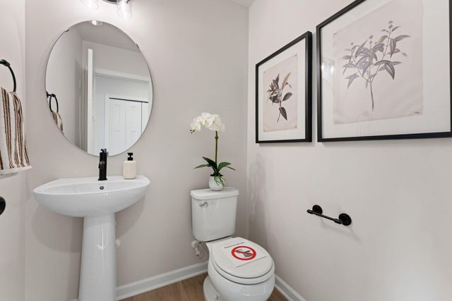 1044 Adamstown Drive, Rosemount, MN 55068