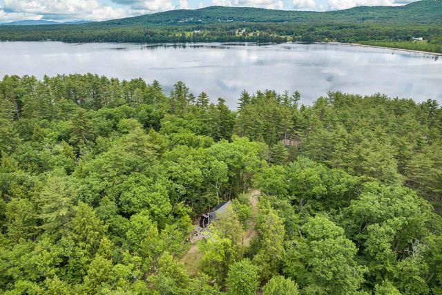 111 Towle Farm Road, Wakefield, NH 03830