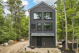111 Towle Farm Road, Wakefield, NH 03830