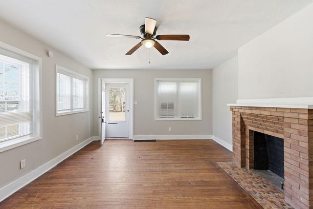 1535-1537 N Holyoke Ave, Wichita, KS 67208