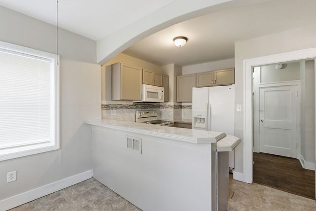 1535-1537 N Holyoke Ave, Wichita, KS 67208