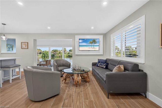 1610 Middle Gulf DR B-2, Sanibel, FL 33957