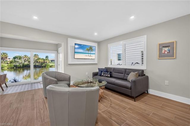 1610 Middle Gulf DR B-2, Sanibel, FL 33957