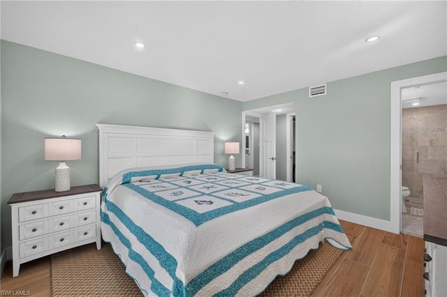 1610 Middle Gulf DR B-2, Sanibel, FL 33957
