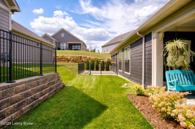 17121 Farrier Dr, Louisville, KY 40245