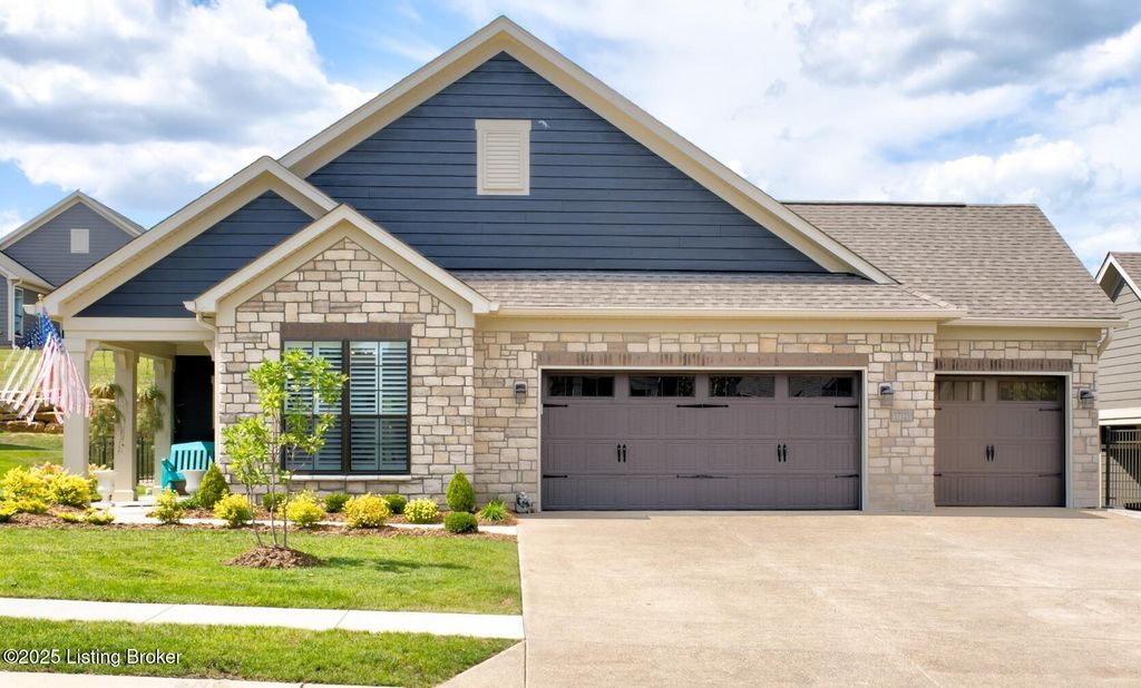 17121 Farrier Dr, Louisville, KY 40245