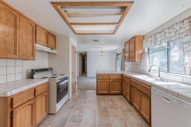 36308 Marciel Avenue, Madera, CA 93636