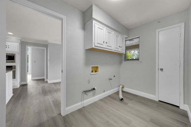 12401 Pleasant Valley Drive, Dallas, TX 75243