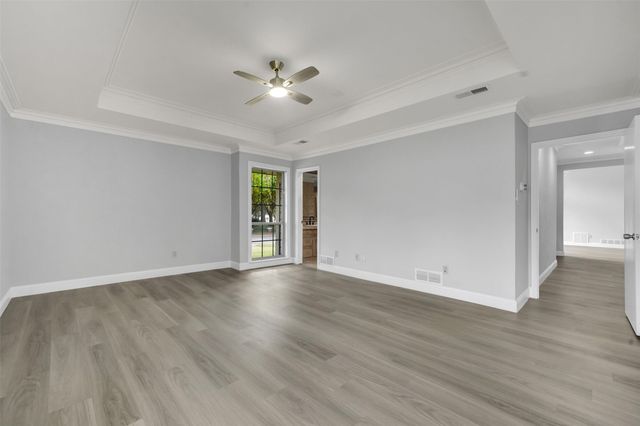 12401 Pleasant Valley Drive, Dallas, TX 75243