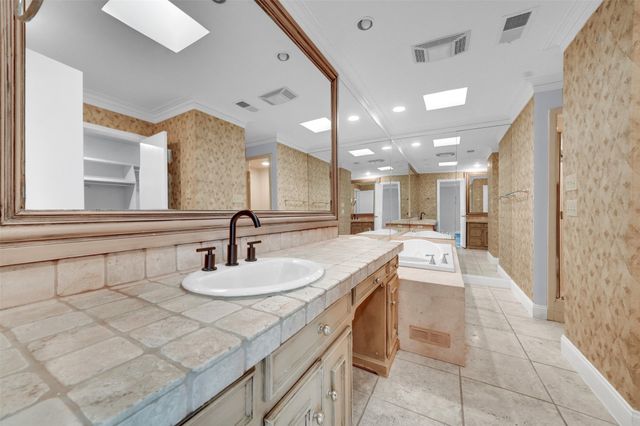 12401 Pleasant Valley Drive, Dallas, TX 75243