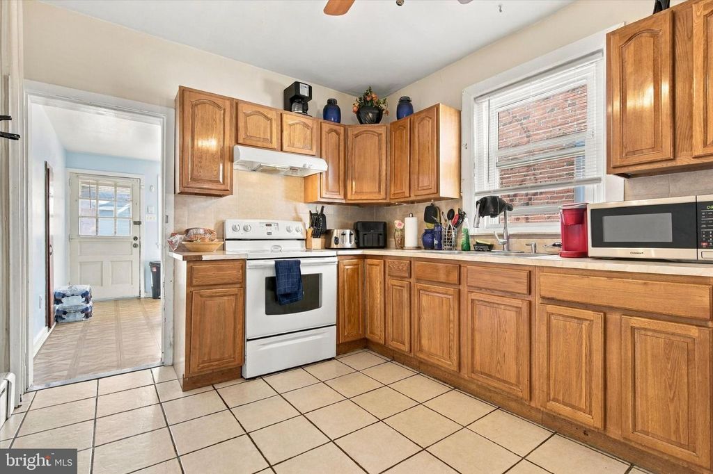 326 W 5TH ST, LANSDALE, PA 19446 — photo 5