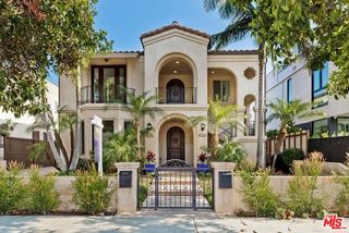 8224 W 4TH Street, Los Angeles, CA 90048