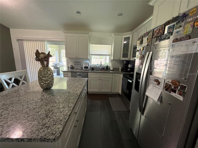 181 BAY ROAD, Ocklawaha, FL 32179