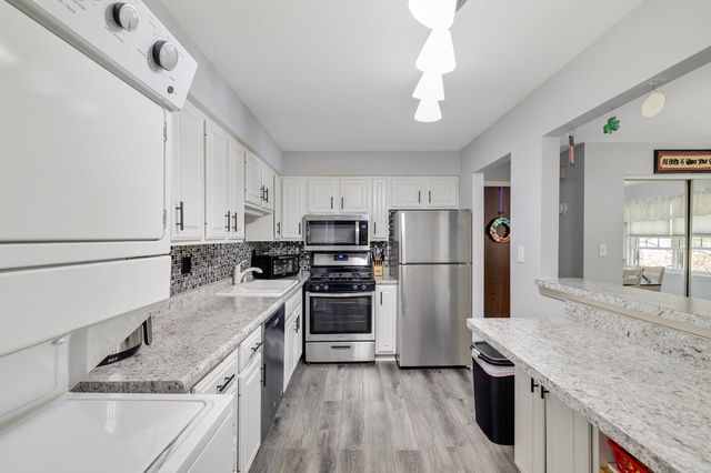 1815 Chelsea Street, Schererville, IN 46375