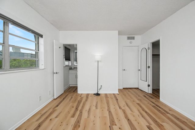 5501 NW 2nd Avenue 3140, Boca Raton, FL 33487