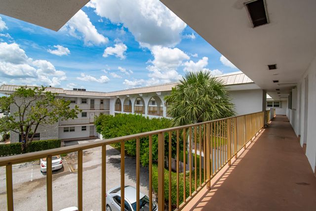 5501 NW 2nd Avenue 3140, Boca Raton, FL 33487