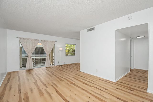 5501 NW 2nd Avenue 3140, Boca Raton, FL 33487