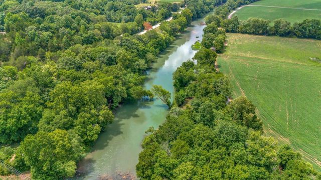 1076 Hwy 13 North, Lobelville, TN 37097