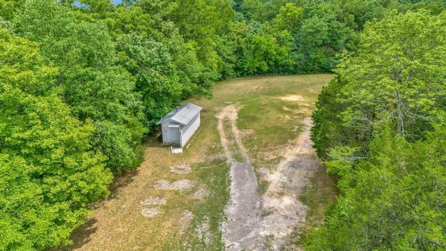 1076 Hwy 13 North, Lobelville, TN 37097