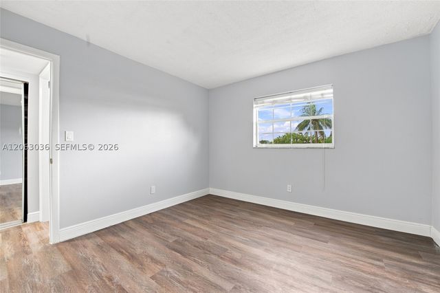4141 NW 44th Ave 217, Lauderdale Lakes, FL 33319