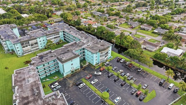 4141 NW 44th Ave 217, Lauderdale Lakes, FL 33319
